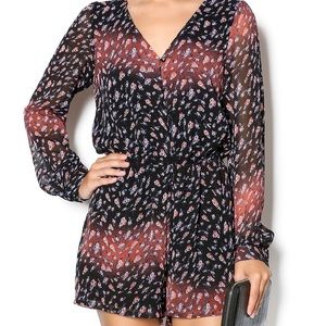 BCBG Generation / small / Button up Ombre Romper